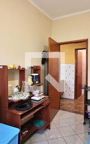 Casa à venda com 219m², 4 quartos e 3 vagasQuarto 3