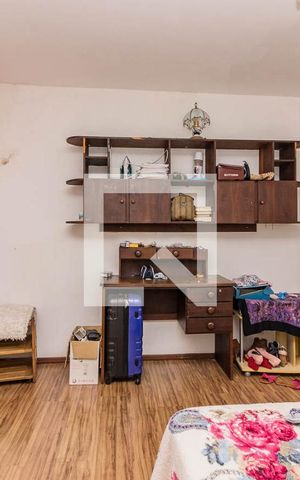 Casa à venda com 800m², 5 quartos e 4 vagas Casa à venda com 800m², 5 quartos e 4 vagasDormitório5