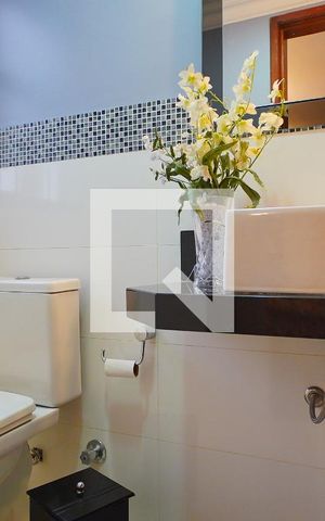 Casa à venda com 390m², 3 quartos e 2 vagasBanheiro Sala 3