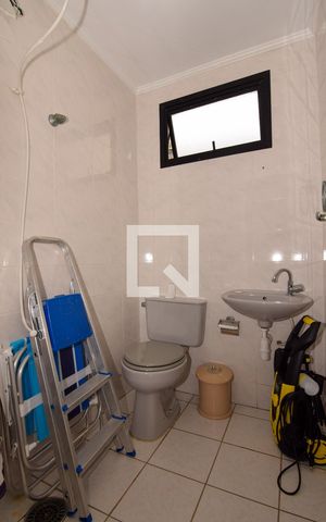 Apartamento para alugar com 276m², 3 quartos e 1 vaga Apartamento para alugar com 276m², 3 quartos e 1 vagaBanheiro Social