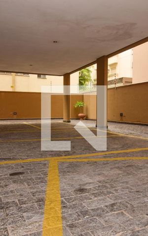 Apartamento para alugar com 276m², 3 quartos e 1 vaga Apartamento para alugar com 276m², 3 quartos e 1 vagaGaragem
