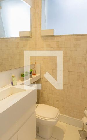 Casa de condomínio à venda com 128m², 3 quartos e 3 vagasLavabo