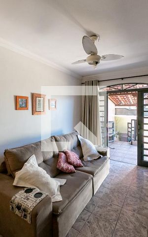 Casa à venda com 240m², 3 quartos e 2 vagasQuarto 2