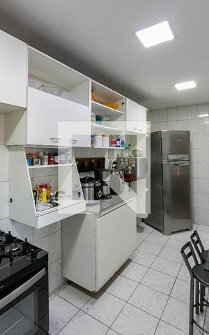 Casa à venda com 240m², 3 quartos e 2 vagasCozinha