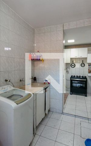 Casa à venda com 240m², 3 quartos e 2 vagasÁrea de Serviço