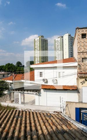Casa à venda com 180m², 3 quartos e 2 vagas Casa à venda com 180m², 3 quartos e 2 vagasVista da varanda da Suíte