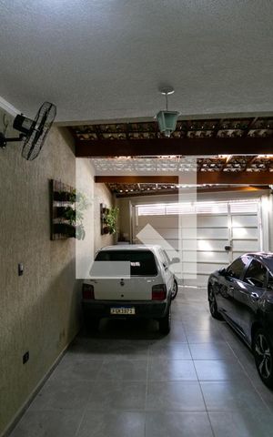 Casa à venda com 180m², 3 quartos e 2 vagas Casa à venda com 180m², 3 quartos e 2 vagasVista da sala
