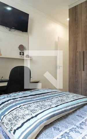 Casa à venda com 180m², 3 quartos e 2 vagas Casa à venda com 180m², 3 quartos e 2 vagasQuarto 1