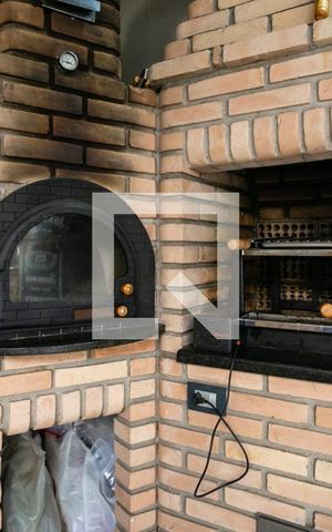 Casa à venda com 180m², 3 quartos e 2 vagas Casa à venda com 180m², 3 quartos e 2 vagasChurrasqueira