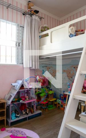 Casa à venda com 180m², 3 quartos e 2 vagas Casa à venda com 180m², 3 quartos e 2 vagasQuarto 2