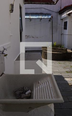 Casa para alugar com 55m², 2 quartos e sem vagaÁrea Externa