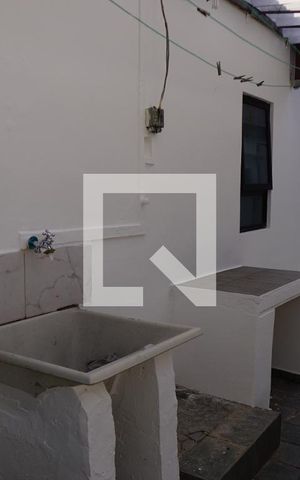 Casa para alugar com 55m², 2 quartos e sem vagaÁrea de Serviço