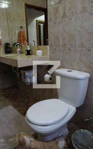 Casa à venda com 444m², 4 quartos e 6 vagasBanheiro Social