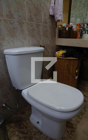 Casa à venda com 444m², 4 quartos e 6 vagasBanheiro Quarto 1 - suíte