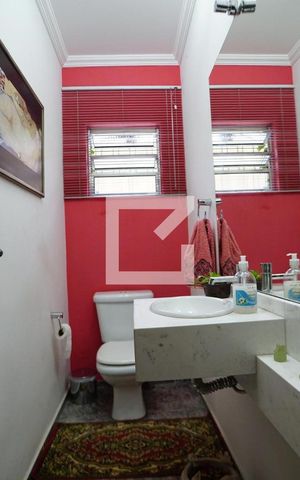 Casa à venda com 444m², 4 quartos e 6 vagasBanheiro 2