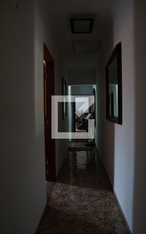 Casa à venda com 444m², 4 quartos e 6 vagasCorredor