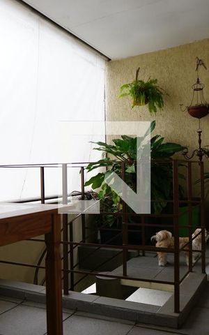 Casa à venda com 444m², 4 quartos e 6 vagasVaranda 