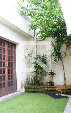 Casa à venda com 444m², 4 quartos e 6 vagasÁrea Externa