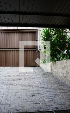 Casa à venda com 444m², 4 quartos e 6 vagasÁrea Externa