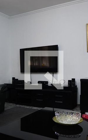 Casa à venda com 444m², 4 quartos e 6 vagasSala