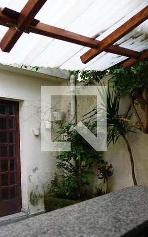 Casa à venda com 444m², 4 quartos e 6 vagasÁrea Externa