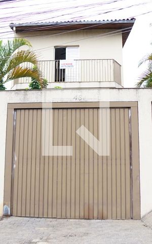 Casa à venda com 444m², 4 quartos e 6 vagasFachada