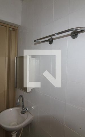 Casa para alugar com 25m², 1 quarto e sem vagaBanheiro