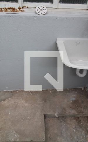 Casa para alugar com 25m², 1 quarto e sem vagaÁrea serviço