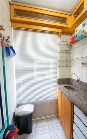 Apartamento para alugar com 70m², 2 quartos e 1 vagaÁrea de Serviço