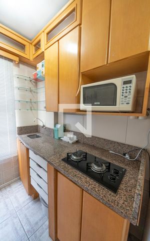 Apartamento para alugar com 70m², 2 quartos e 1 vagaCozinha