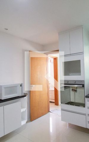 Apartamento à venda com 320m², 4 quartos e 3 vagas Apartamento à venda com 320m², 4 quartos e 3 vagasCozinha