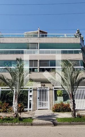 Apartamento à venda com 320m², 4 quartos e 3 vagas Apartamento à venda com 320m², 4 quartos e 3 vagasFachada do Prédio