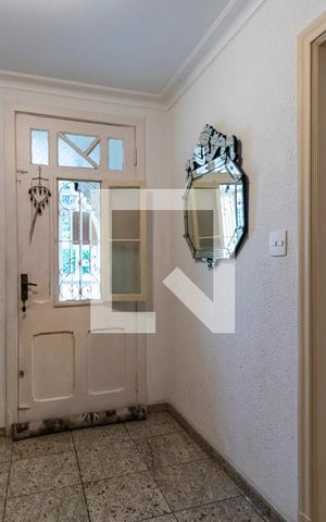 Casa à venda com 220m², 5 quartos e 1 vaga1o. Andar - Hall de entrada