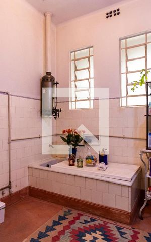 Casa à venda com 220m², 5 quartos e 1 vaga2o. Andar - Banheiro