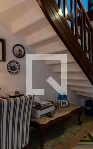 Casa à venda com 220m², 5 quartos e 1 vaga1o. Andar - Corredor