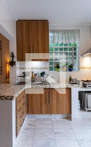 Casa à venda com 220m², 5 quartos e 1 vaga1o. Andar - Cozinha