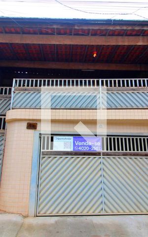 Casa à venda com 269m², 3 quartos e 4 vagasFachada
