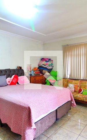 Casa à venda com 269m², 3 quartos e 4 vagasQuarto Suíte