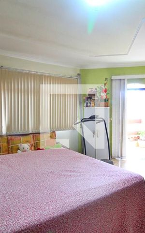 Casa à venda com 269m², 3 quartos e 4 vagasQuarto Suíte