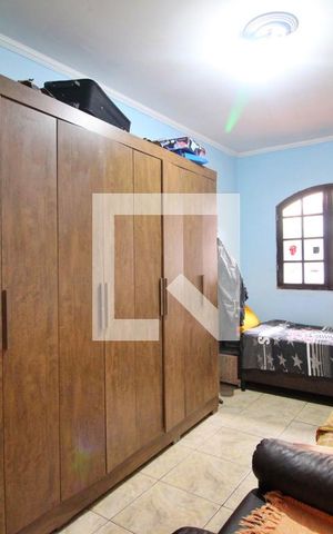 Casa à venda com 269m², 3 quartos e 4 vagasQuarto 2