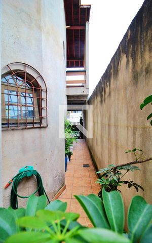 Casa à venda com 269m², 3 quartos e 4 vagasQuintal