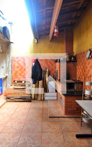 Casa à venda com 269m², 3 quartos e 4 vagasQuintal