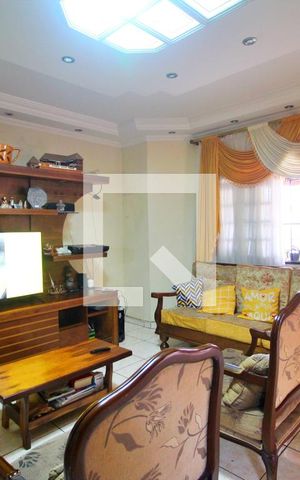 Casa à venda com 269m², 3 quartos e 4 vagasSala
