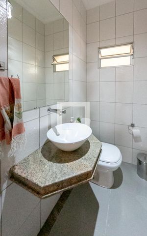 Casa à venda com 350m², 4 quartos e 2 vagasLavabo