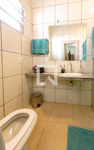 Casa à venda com 350m², 4 quartos e 2 vagasBanheiro da Suíte