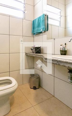 Casa à venda com 350m², 4 quartos e 2 vagasBanheiro da Suíte