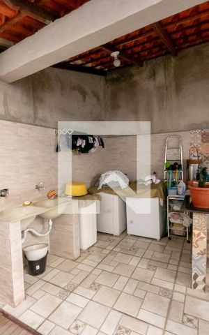 Casa à venda com 350m², 4 quartos e 2 vagasÁrea de Serviço