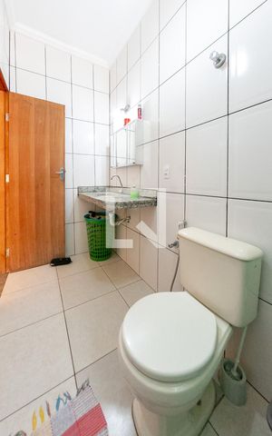 Casa à venda com 350m², 4 quartos e 2 vagasBanheiro Social