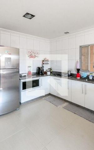 Casa à venda com 350m², 4 quartos e 2 vagasCozinha
