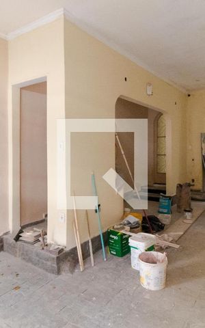 Casa à venda com 300m², 3 quartos e 2 vagas Casa à venda com 300m², 3 quartos e 2 vagasGaragem